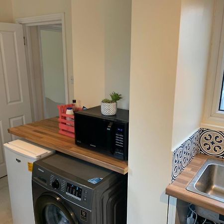 Lily Apartment Whetstone Ngoại thất bức ảnh